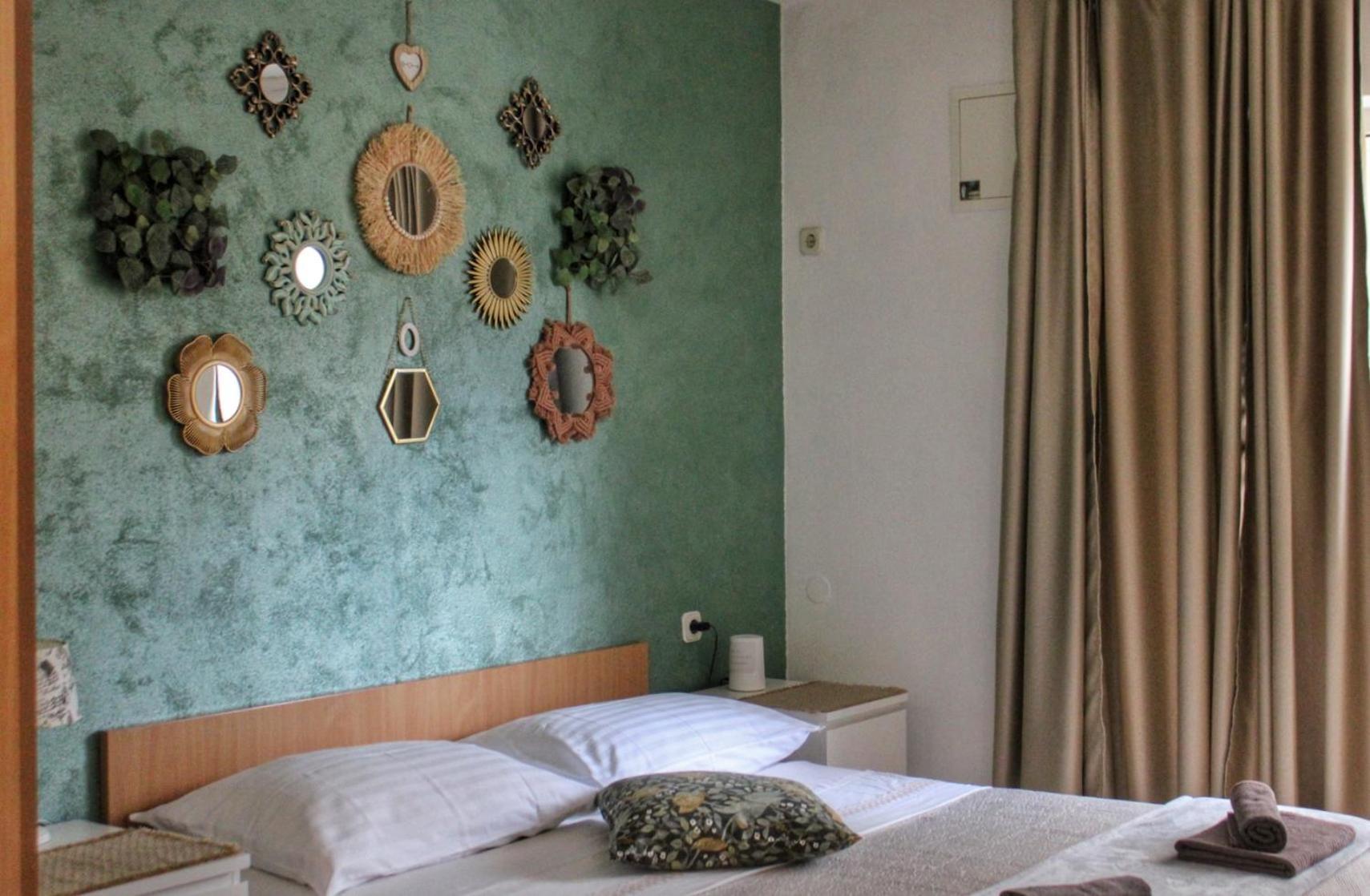 Leilighet Laura-spacious On The Main *