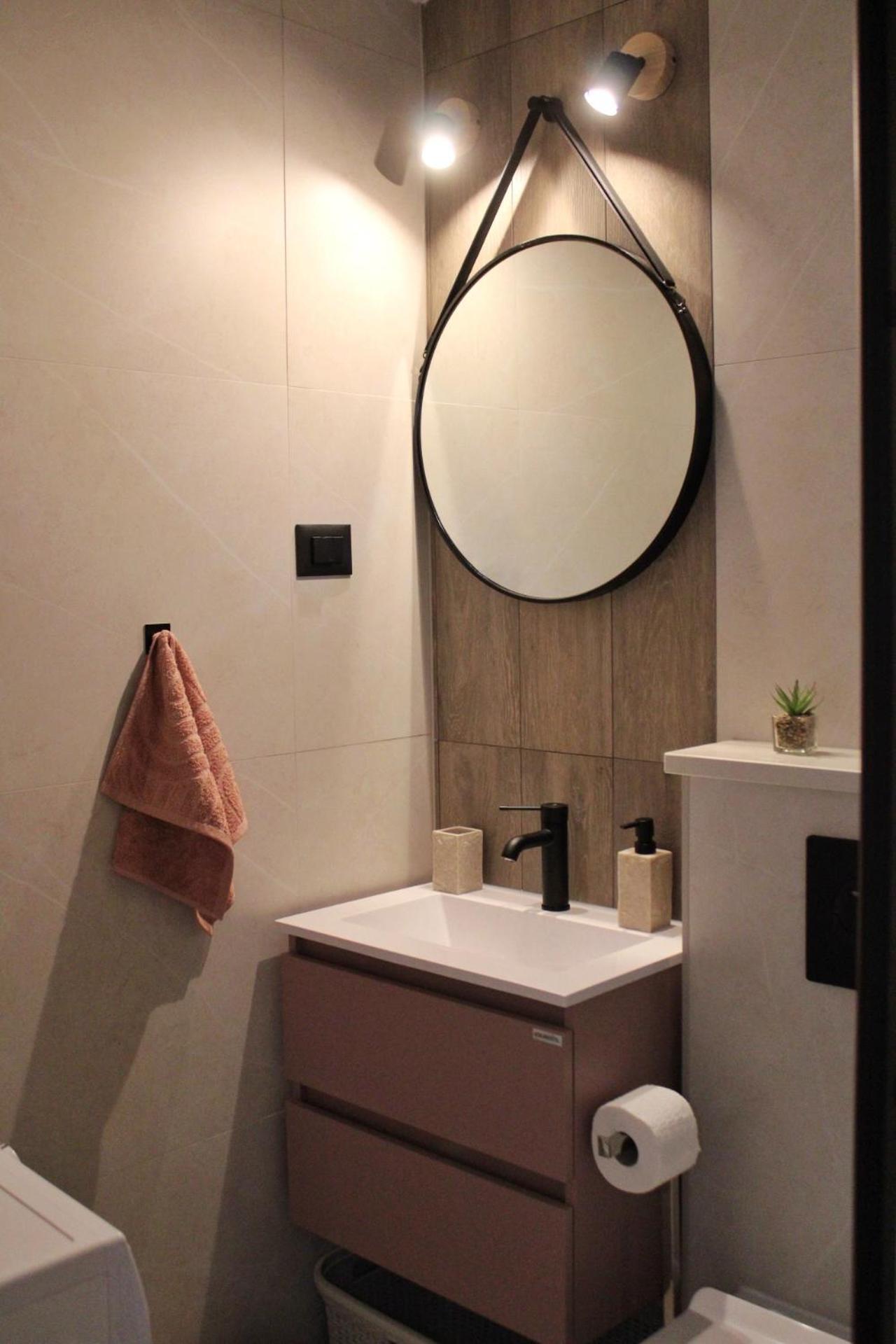 Laura-spacious On The Main * Makarska